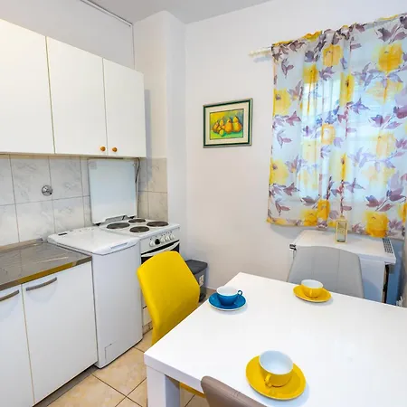 Apartment Split Center