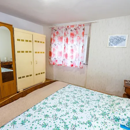 Center Apartman *