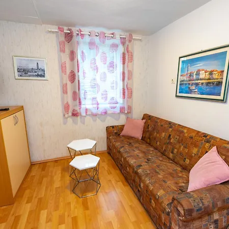 Apartment Split Center *