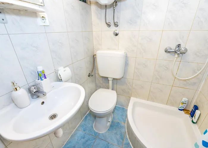 Center * 斯普利特